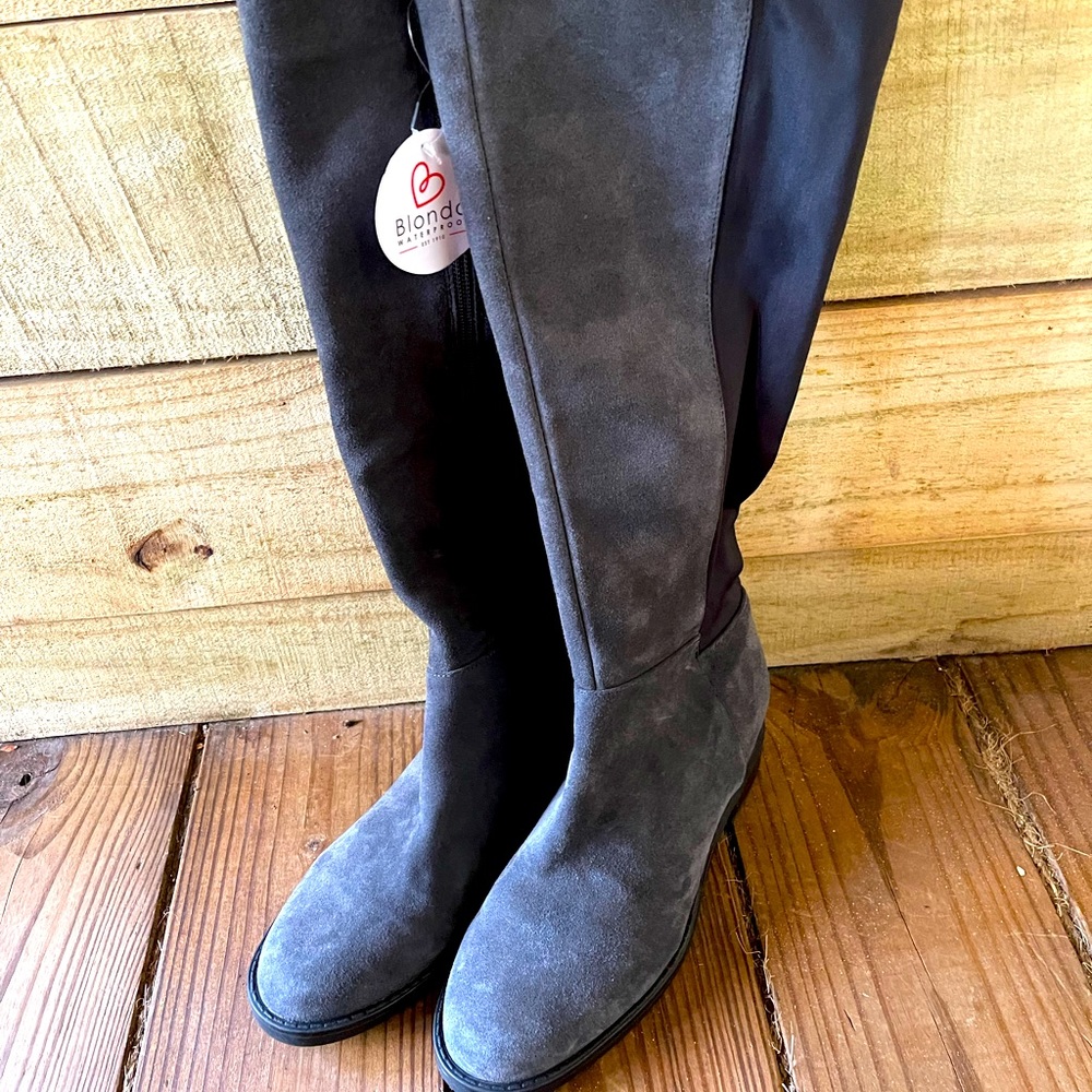 Beautiful Blondo NWOT